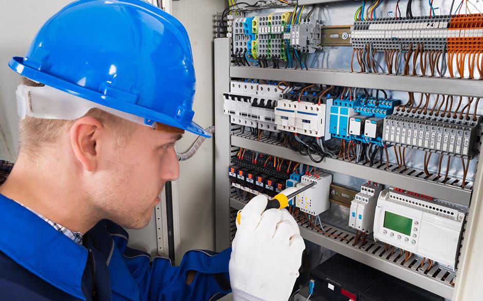 recherche travail électricien bâtiment Paris 5